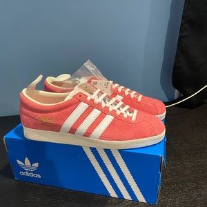 Adidas gazelle vintage sz8.5